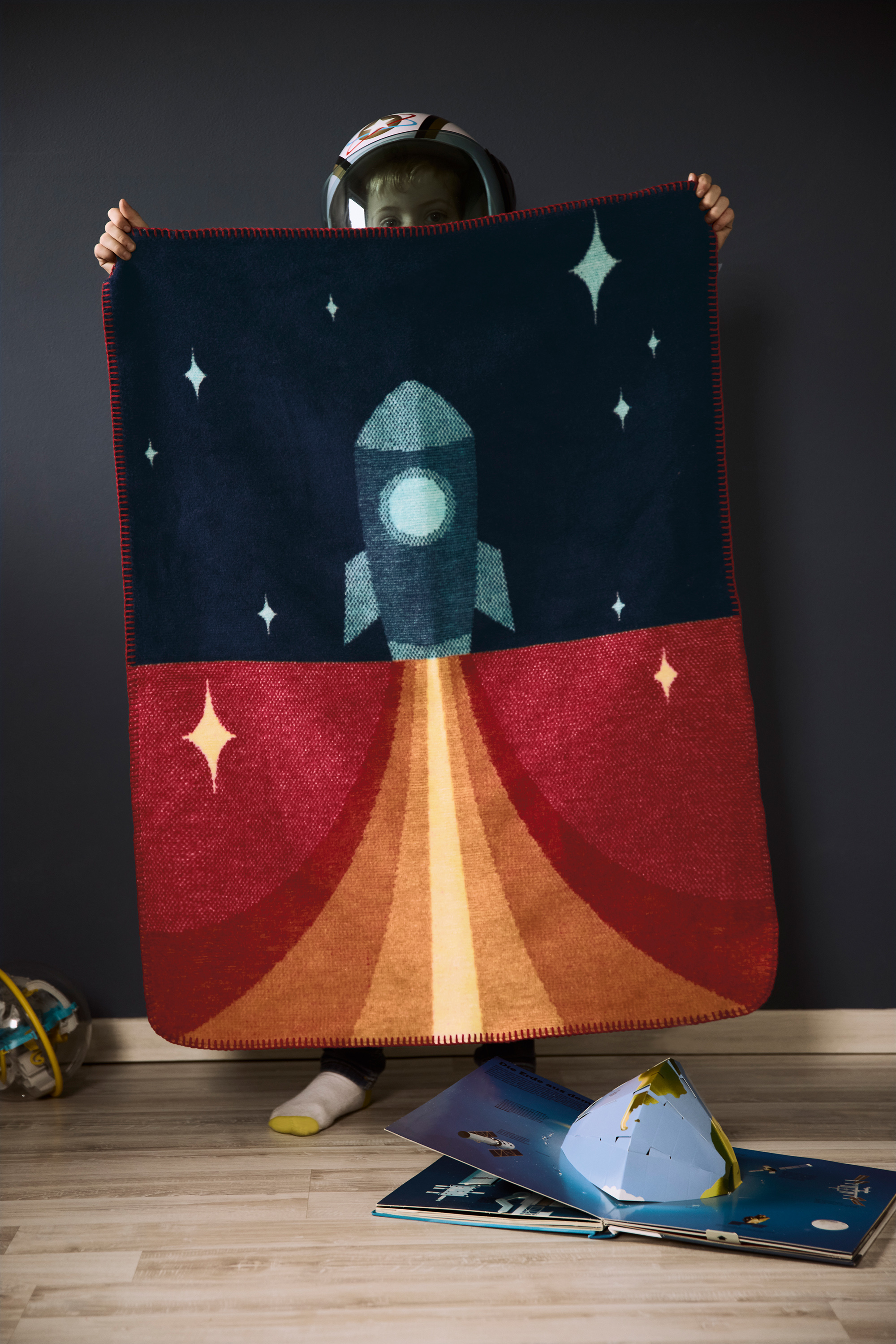 Babydecke Little Rocket Milieuaufnahme mit Kind