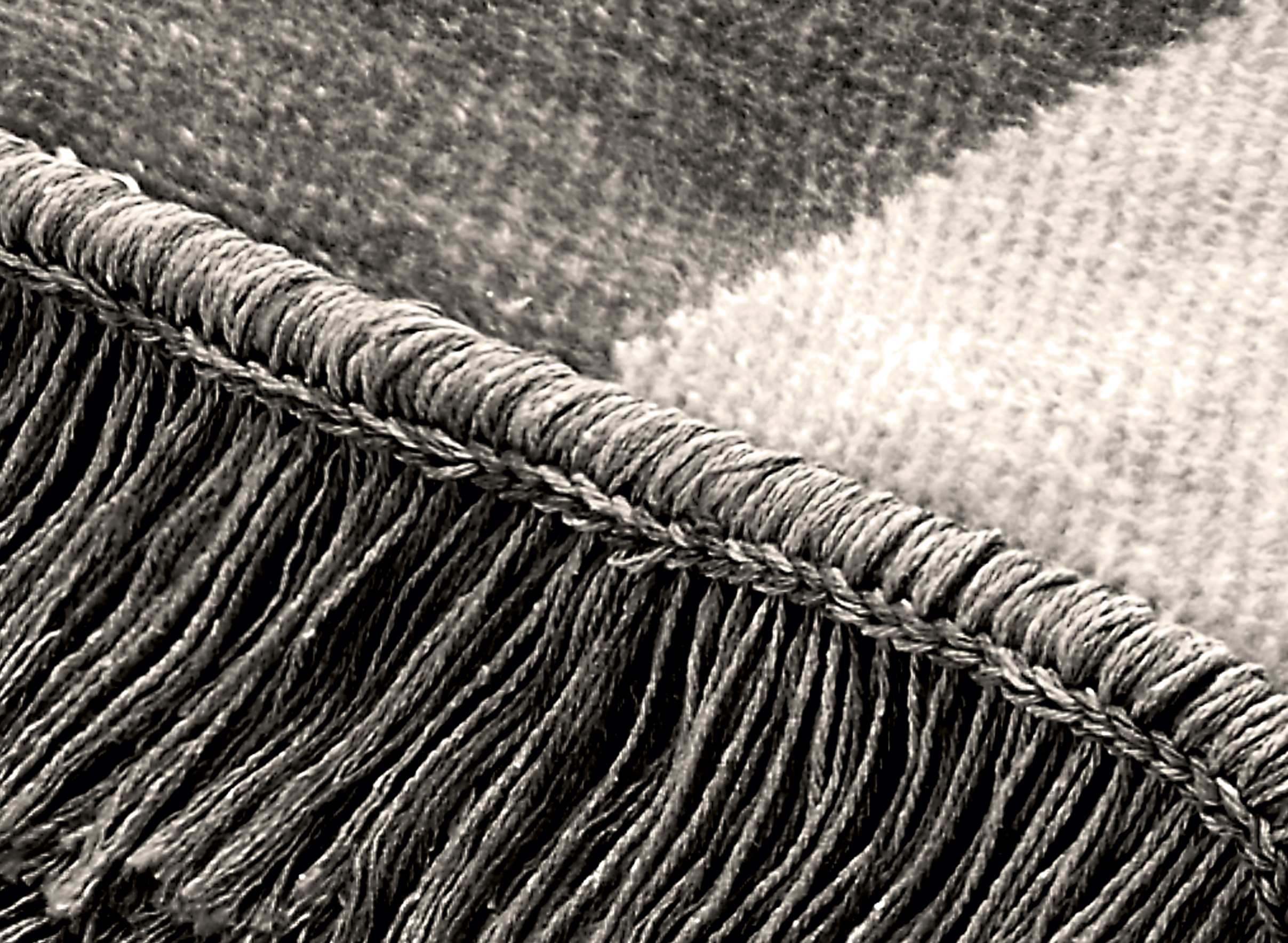 Sofa- und Sesselschoner "Cover Cotton - Salt & Pepper" in Wendeoptik mit Fransen in silber - 100x200 cm - Fransen