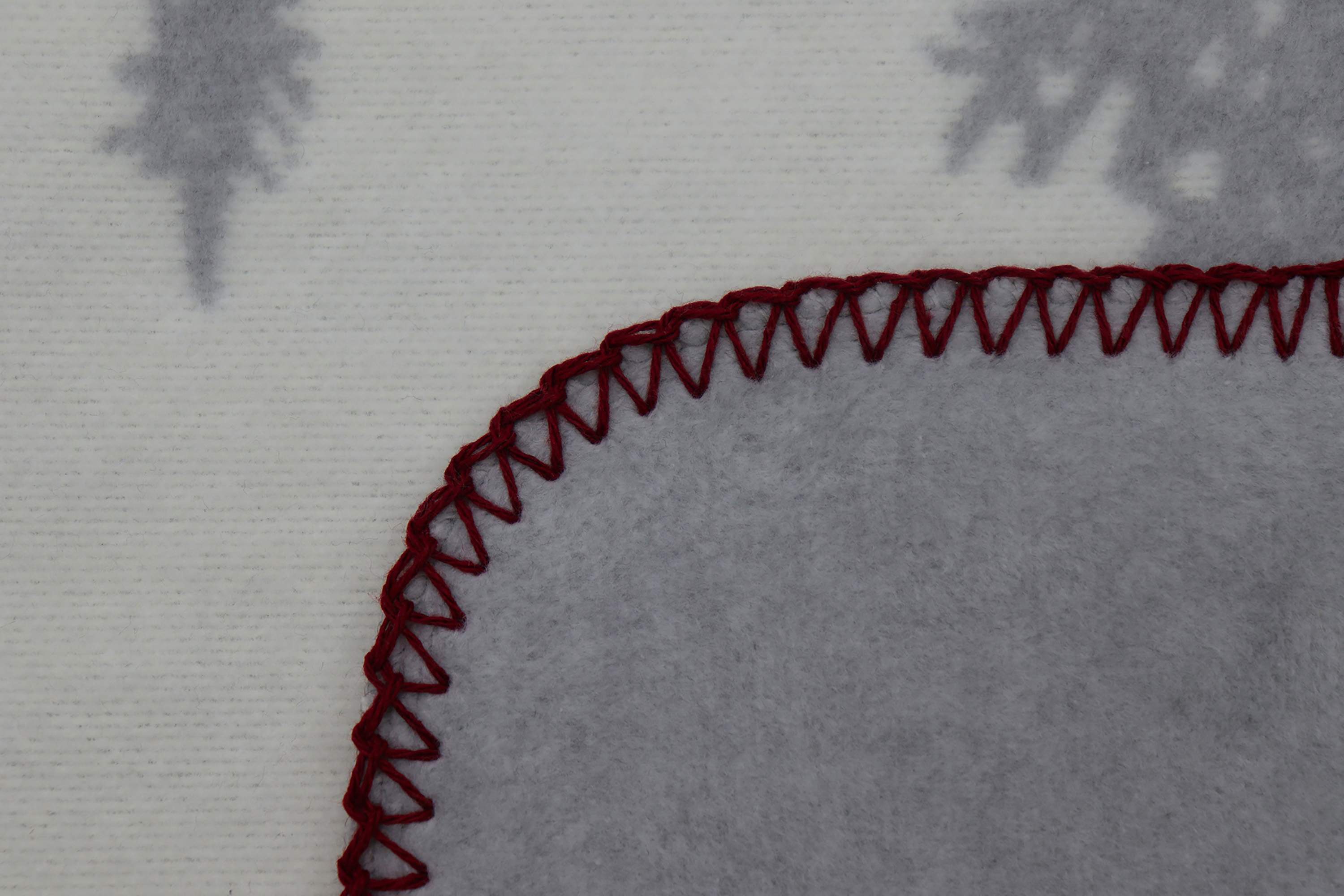 Kuscheldecke Deerlight Nahaufnahme Einfassung