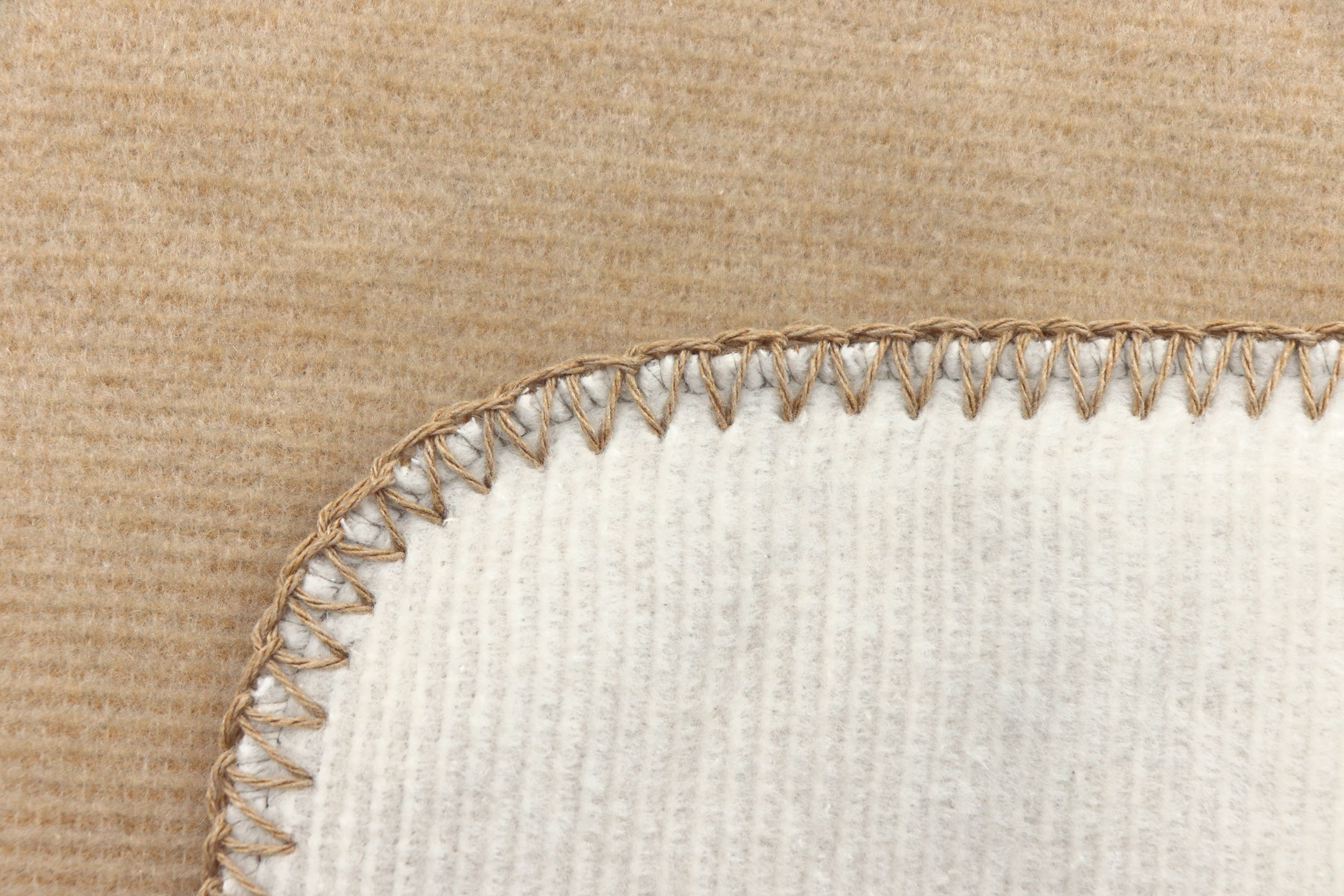 Wohn- und Kuscheldecke "Duo Cotton Melange" Wohndecke "Melange Doubleface" aus Baumwollmischgewebe in 150x200 cm in Creme-Natur - Zierstich